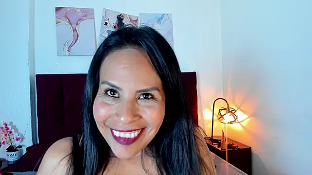 Anthonelaa   online show from 09.29.25