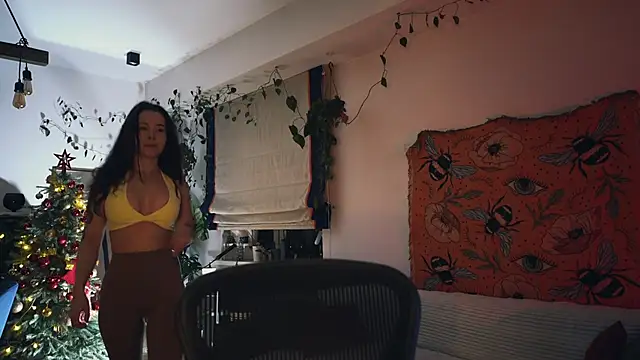 Leona Mell online show from 12.14.25