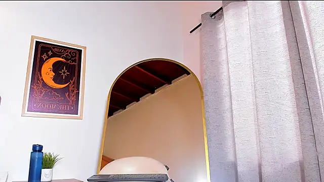 Snapshot of sky_caroline chatting on 09.29.25 sky caroline online show from 09.29.25