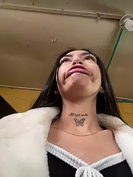 Snapshot of Effy_Bonny chatting on 01.28.25 Effy Bonny online show from 01.28.25