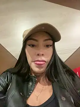 Snapshot of Effy_Bonny chatting on 02.05.25 Effy Bonny online show from 02.05.25