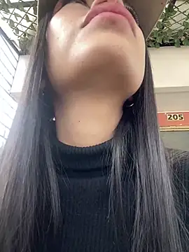 Snapshot of Effy_Bonny chatting on 02.14.25 Effy Bonny online show from 02.14.25