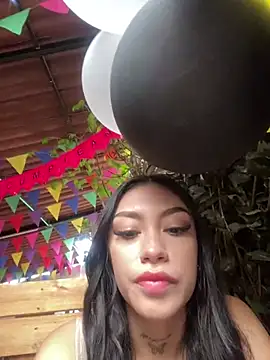 Snapshot of Effy_Bonny chatting on 03.12.25 Effy Bonny online show from 03.12.25