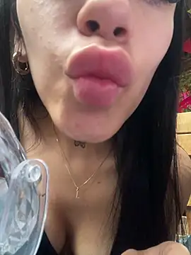 Snapshot of Effy_Bonny chatting on 03.13.25 Effy Bonny online show from 03.13.25