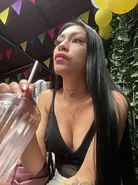 Snapshot of Effy_Bonny chatting on 03.14.25 Effy Bonny online show from 03.14.25