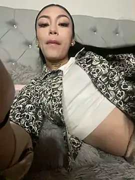 Snapshot of Effy_Bonny chatting on 03.15.25 Effy Bonny online show from 03.15.25