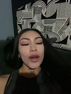 Snapshot of Effy_Bonny chatting on 03.19.25 Effy Bonny online show from 03.19.25