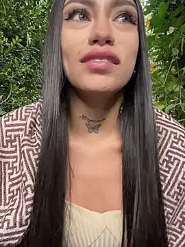 Snapshot of Effy_Bonny chatting on 03.22.25 Effy Bonny online show from 03.22.25