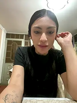 Snapshot of Effy_Bonny chatting on 10.17.25 Effy Bonny online show from 10.17.25