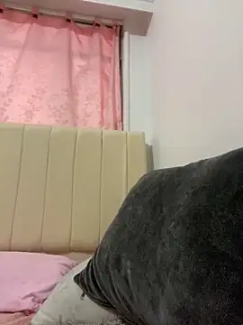 Snapshot of Effy_Bonny chatting on 10.23.25 Effy Bonny online show from 10.23.25