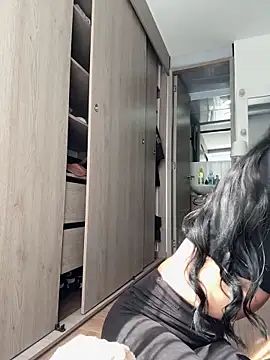 Snapshot of Effy_Bonny chatting on 12.15.25 Effy Bonny online show from 12.15.25