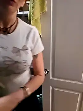 Snapshot of MissyRoulette chatting on 03.12.25 MissyRoulette online show from 03.12.25