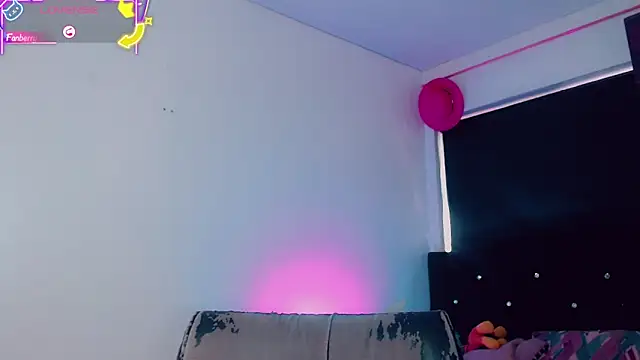 Kendall hornyy online show from 04.30.26