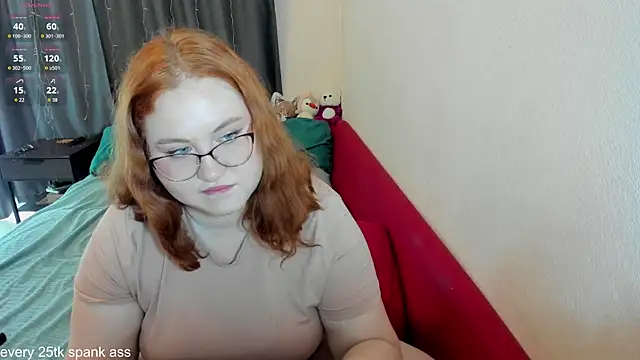 Snapshot of GeorginiaGrimes chatting on 07.28.26 GeorginiaGrimes online show from 07.28.26