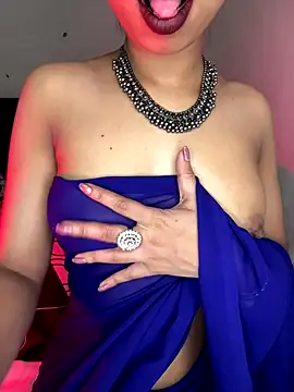 Snapshot of Hot-sexy222 chatting on 11.05.25 Hot-sexy222 online show from 11.05.25