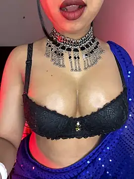 Snapshot of Hot-sexy222 chatting on 02.15.26 Hot-sexy222 online show from 02.15.26