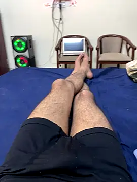 Snapshot of wickedaryan chatting on 10.22.25 wickedaryan online show from 10.22.25