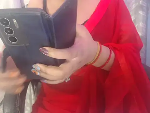 Snapshot of cute-priy chatting on 10.05.25 cute-priy online show from 10.05.25