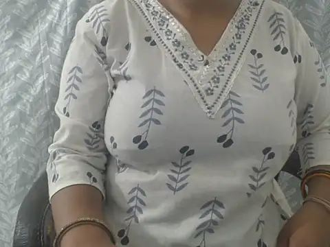cute-priy online show from 07.12.26