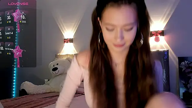 Snapshot of diana_nier chatting on 09.10.25 diana nier online show from 09.10.25