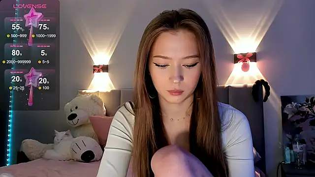 Snapshot of diana_nier chatting on 09.19.25 diana nier online show from 09.19.25