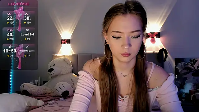 Snapshot of diana_nier chatting on 09.26.25 diana nier online show from 09.26.25