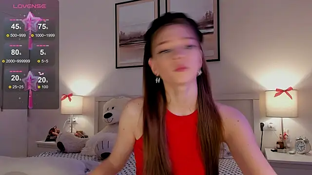 Snapshot of diana_nier chatting on 11.17.25 diana nier online show from 11.17.25