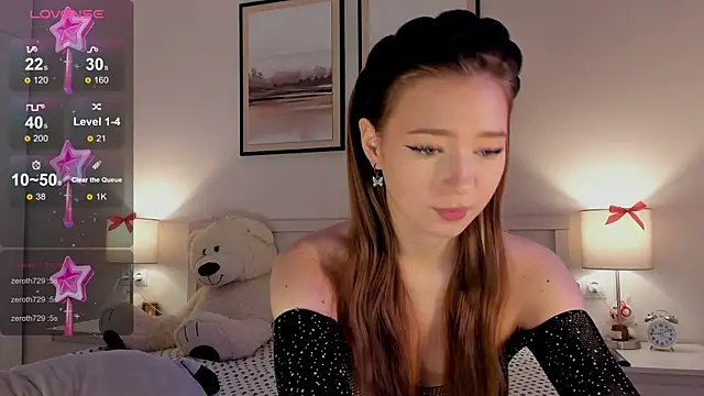 Snapshot of diana_nier chatting on 11.19.25 diana nier online show from 11.19.25