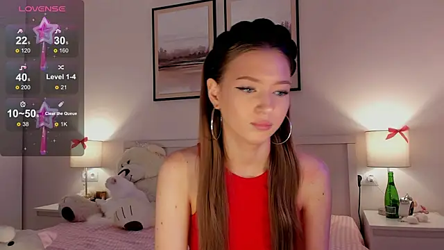 Snapshot of diana_nier chatting on 11.25.25 diana nier online show from 11.25.25