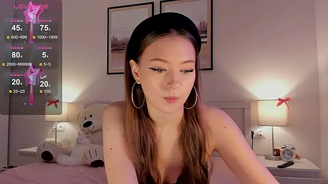 Snapshot of diana_nier chatting on 12.03.25 diana nier online show from 12.03.25