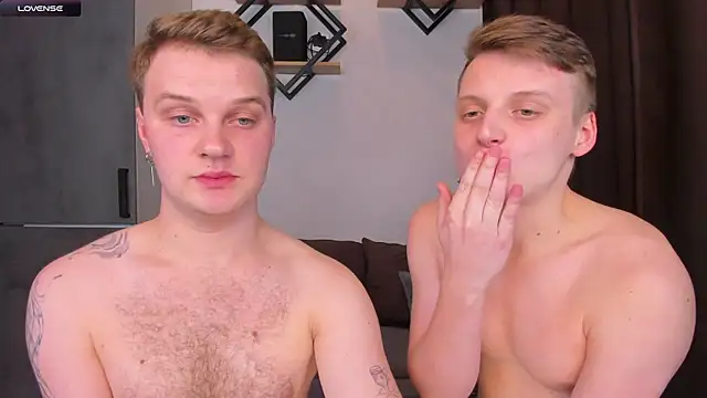 Snapshot of shyguysssss chatting on 03.01.25 shyguysssss online show from 03.01.25