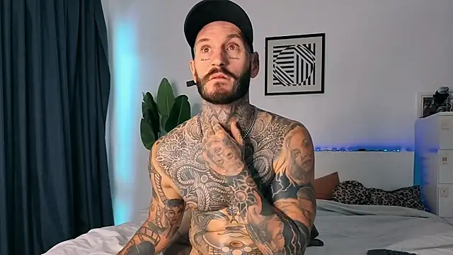 lucas-wilder online show from 05.10.26