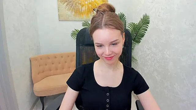 MileyWings online show from 02.26.25