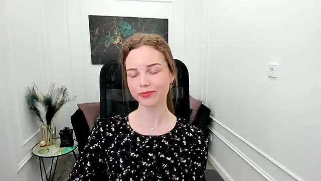 MileyWings online show from 06.09.26