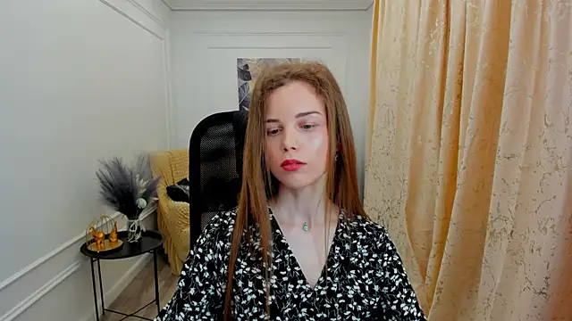 MileyWings online show from 06.10.26