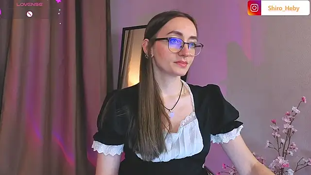 Snapshot of ShiroHeby chatting on 09.08.25 ShiroHeby online show from 09.08.25