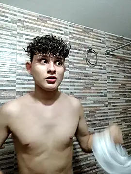 Snapshot of Nathan_Bluee chatting on 12.16.24 Nathan Bluee online show from 12.16.24