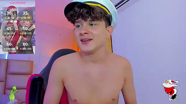 Snapshot of Nathan_Bluee chatting on 12.27.24 Nathan Bluee online show from 12.27.24