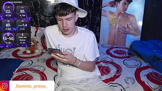 Snapshot of DominicPrince chatting on 03.04.26 DominicPrince online show from 03.04.26