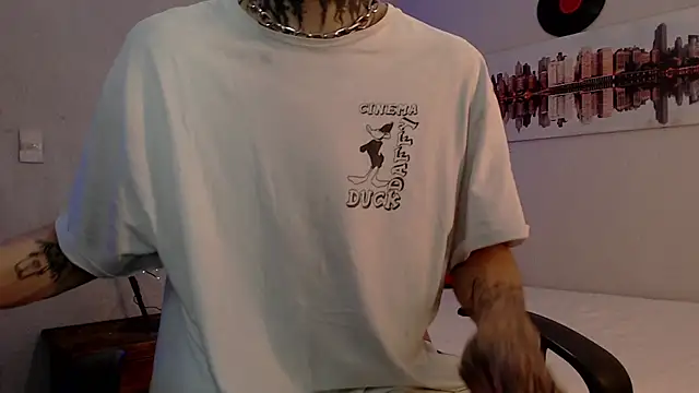 Snapshot of Andy_bapho chatting on 12.29.24 Andy bapho online show from 12.29.24