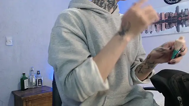 Snapshot of Andy_bapho chatting on 01.22.25 Andy bapho online show from 01.22.25