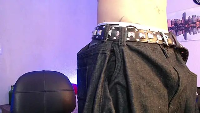 Snapshot of Andy_bapho chatting on 02.21.25 Andy bapho online show from 02.21.25