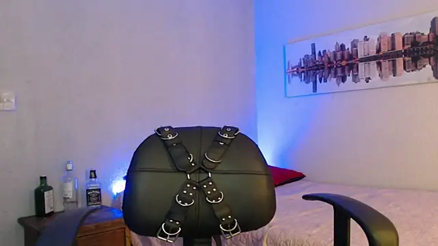 Snapshot of Andy_bapho chatting on 03.06.25 Andy bapho online show from 03.06.25