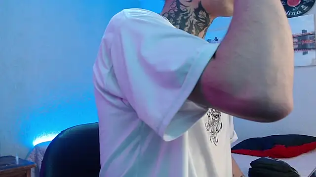 Snapshot of Andy_bapho chatting on 03.13.25 Andy bapho online show from 03.13.25