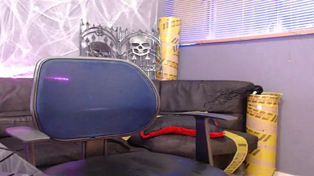 Snapshot of Andy_bapho chatting on 10.30.25 Andy bapho online show from 10.30.25