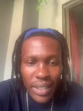 Snapshot of MluTheFixer chatting on 01.03.25 MluTheFixer online show from 01.03.25