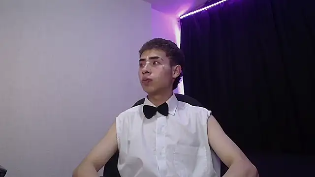 sexybat twink online show from 03.16.25