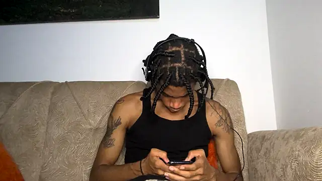 Snapshot of Skinnyblackman chatting on 11.27.25 Skinnyblackman online show from 11.27.25