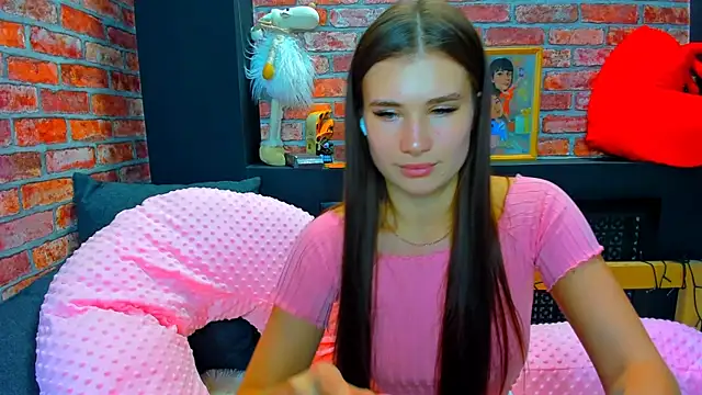 Snapshot of UrJoyy chatting on 03.21.25 UrJoyy online show from 03.21.25