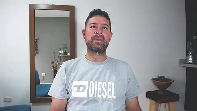 ambar jacksonn online show from 10.02.25